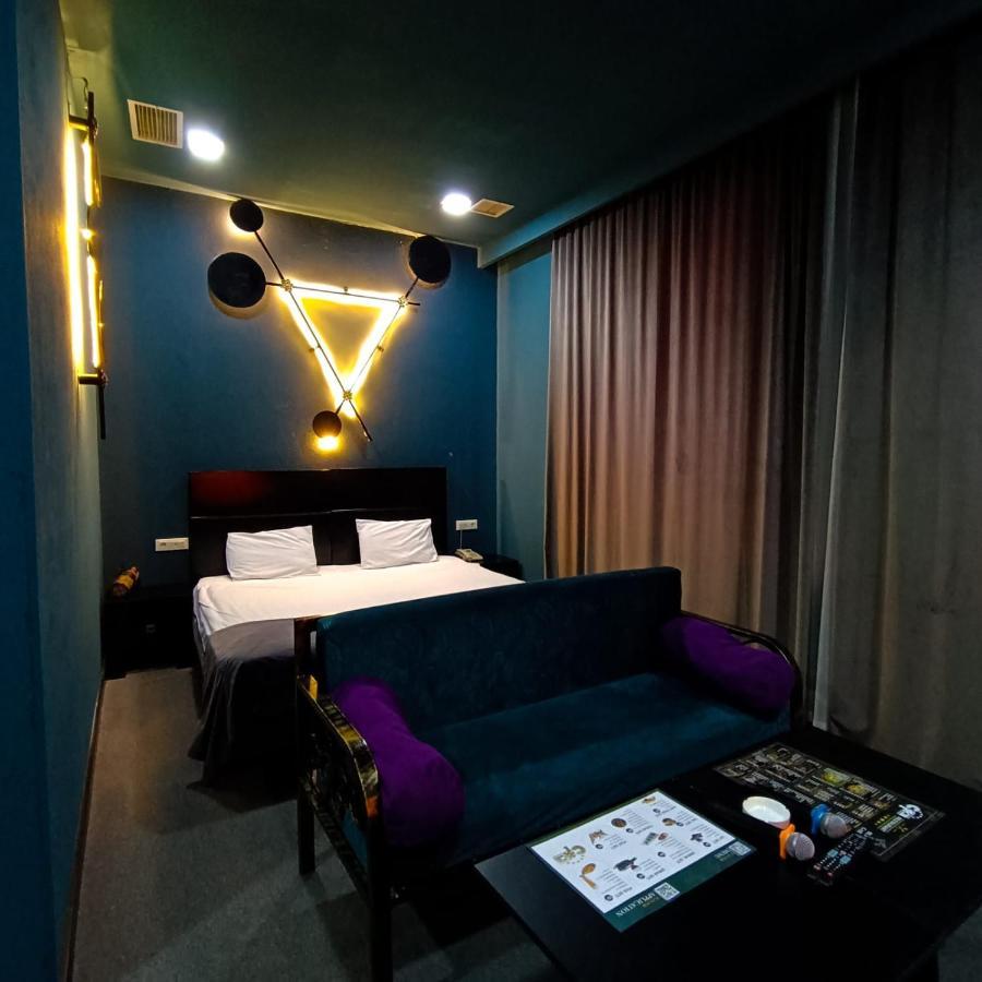 Cinema Plaza Hotel Baku Exterior photo